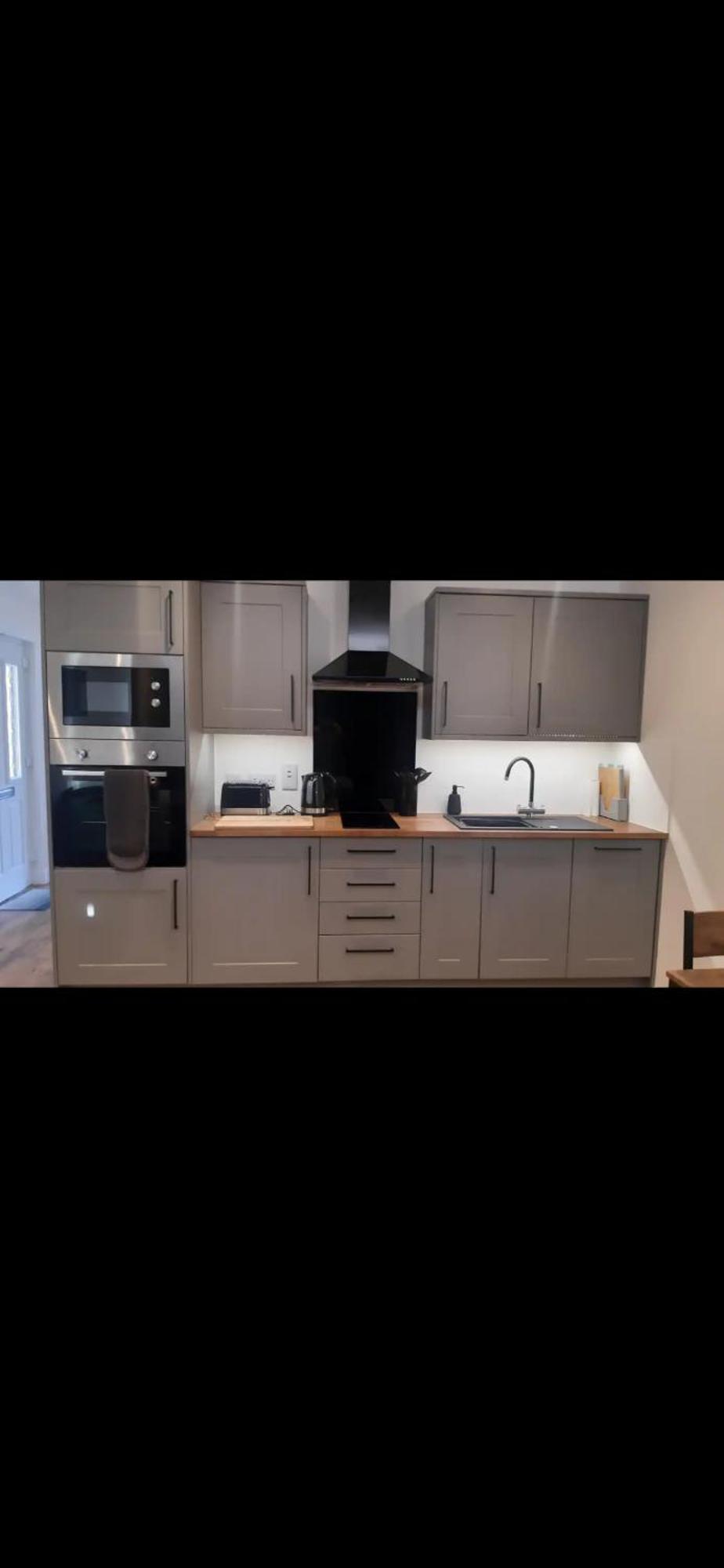 Tramore - Self Contained 1 Bedroom Unit - King Size Bed - Free Private Parking - 3 Miles From Fort William High Street ภายนอก รูปภาพ